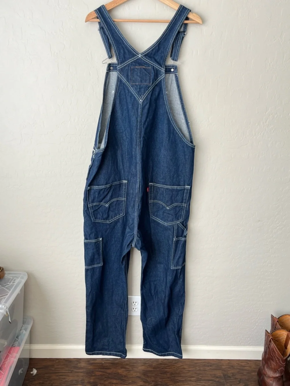 Levi’s Men’s RT Carpenter 100% Cotton Denim Dark Wash Overalls Size XL